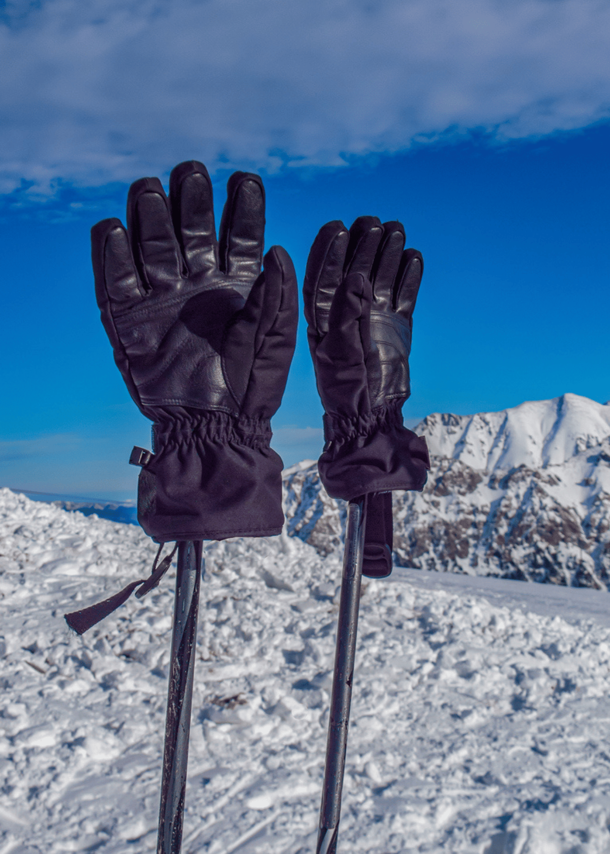 Skiing in 2023? Here are the Best Ski Gloves for Men